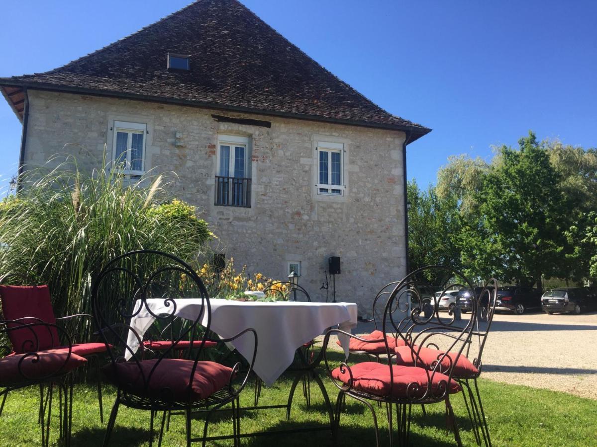 Domaine Du Manoir Les Avenières Exterior foto