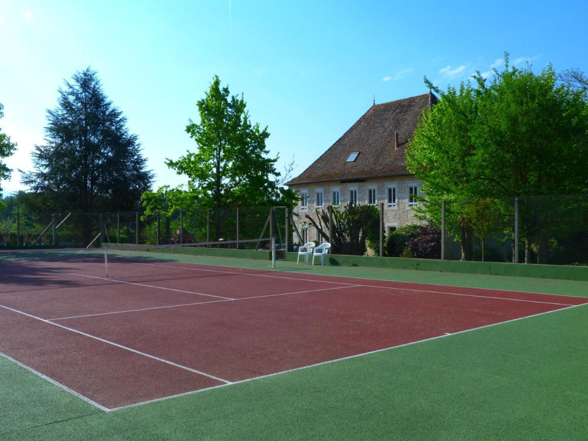 Domaine Du Manoir Les Avenières Exterior foto