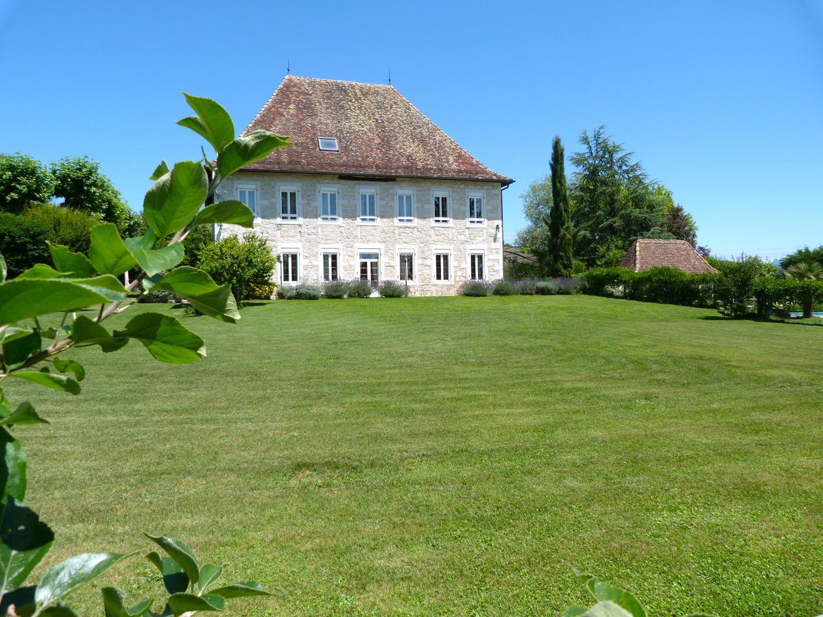 Domaine Du Manoir Les Avenières Exterior foto
