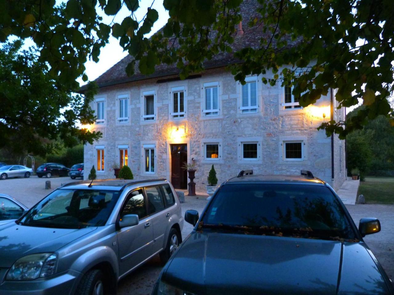 Domaine Du Manoir Les Avenières Exterior foto